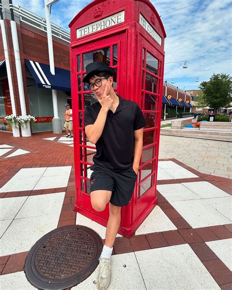 btfodd|aron (@btfodd) • Instagram photos and videos.